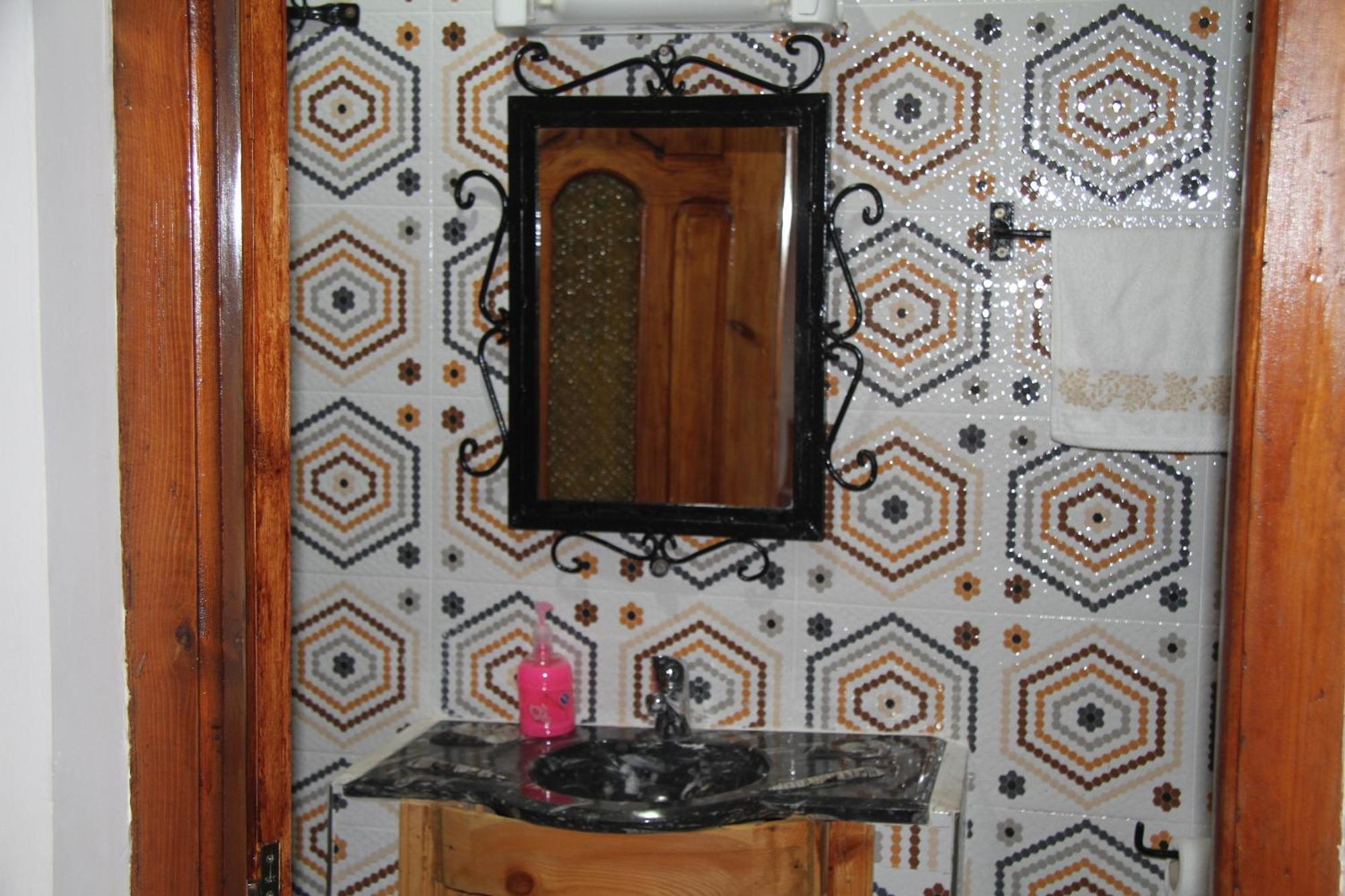 Riad Ouinz Ait Benhaddou Exterior foto